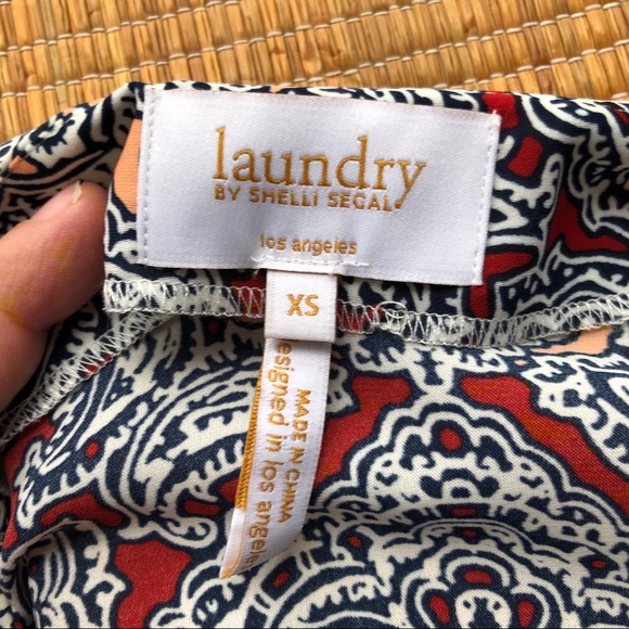 3 for $15- Laundry pullover top XS - Picture 5 of 5